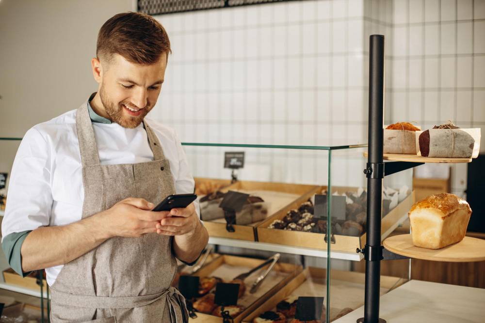 How Small Businesses Can Use AI to Boost Brand Visibility