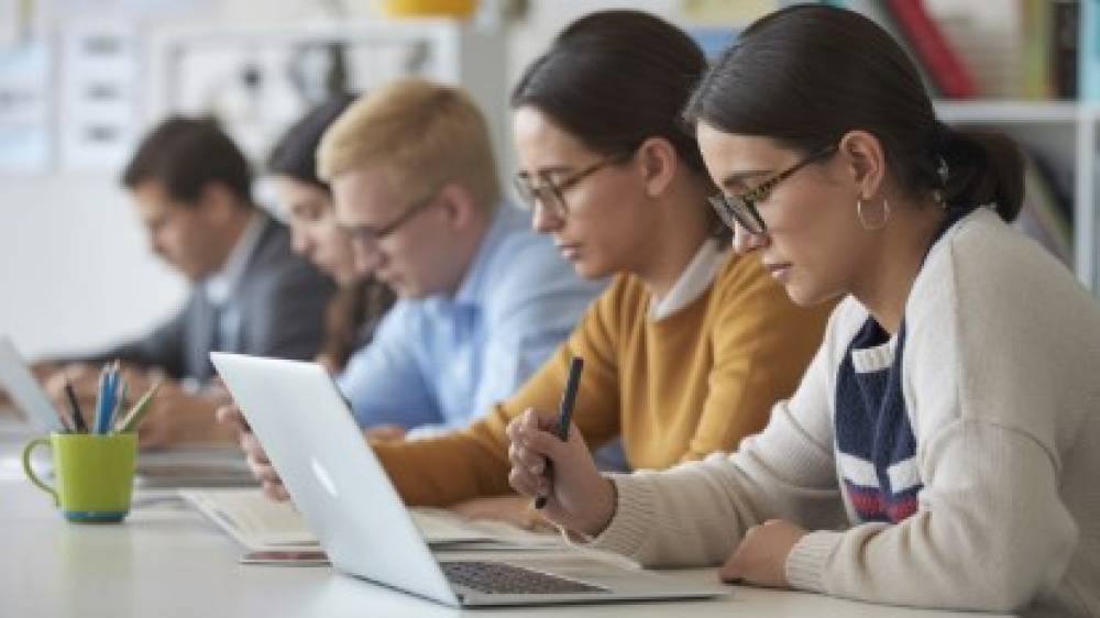 The Power of Interdisciplinary Learning in Modern Education: Connecting the Dots Between Subjects